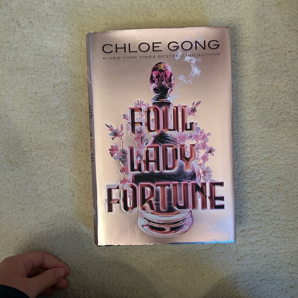 Foul lady fortune. Hard cover. Never read - Picture 1 of 2